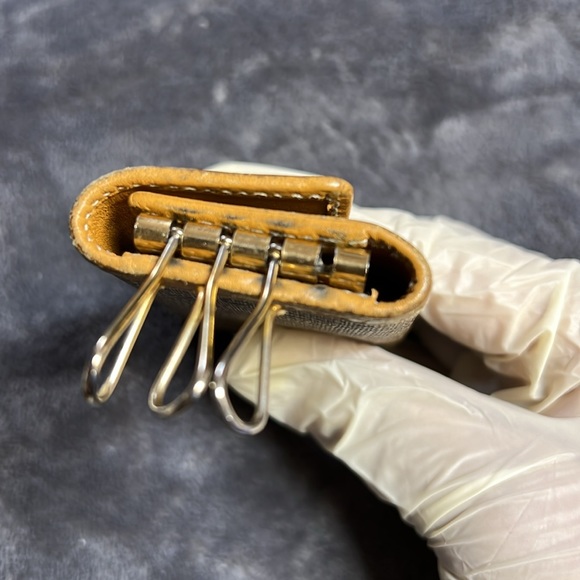 Gucci Key Holder-Authentic Vintage - Picture 10 of 14